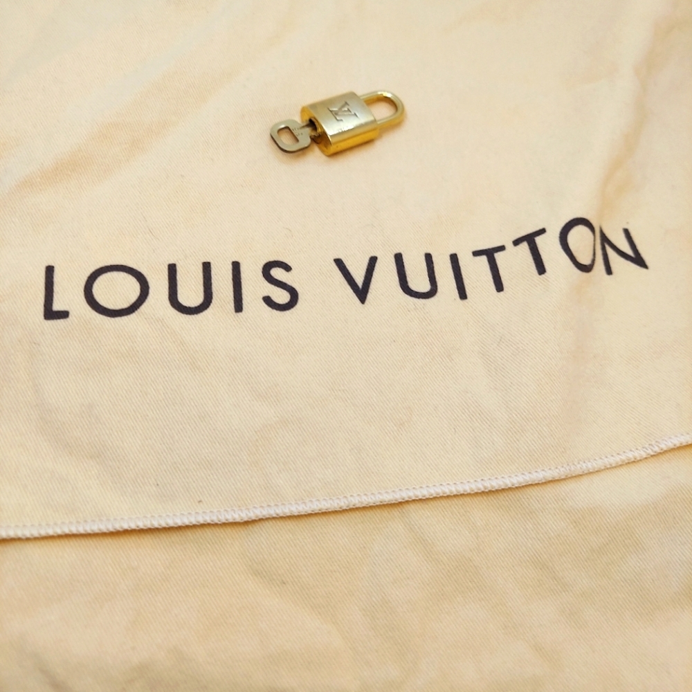 Louis Vuitton Key and Dust Bag Bundle (Exclusive to Shoppers who buy a Bag)